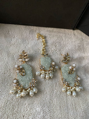 Handmade crush stone heavy earrings teeka