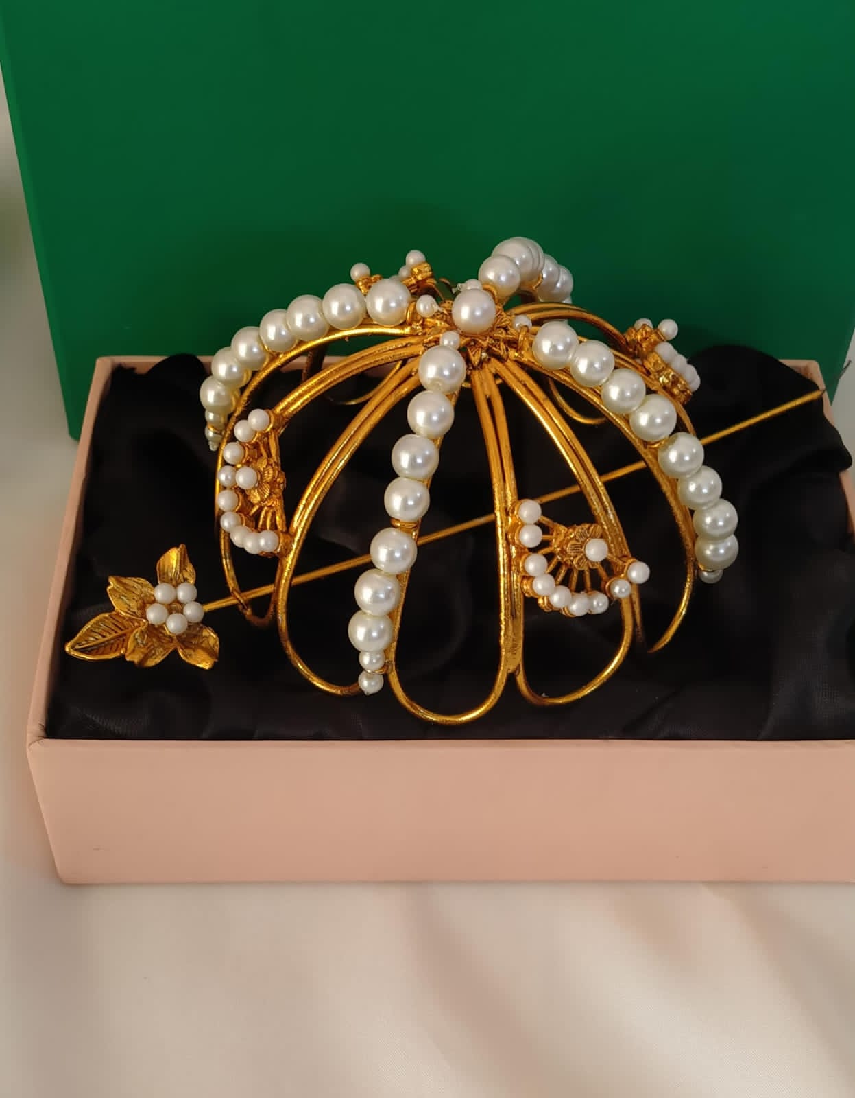 Designer collection Handmade pearl bandhai hair bunch